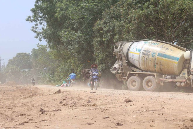 Tiến độ dự án cấp bách đê ngăn lũ chống ngập 600 tỉ ven sông Đà