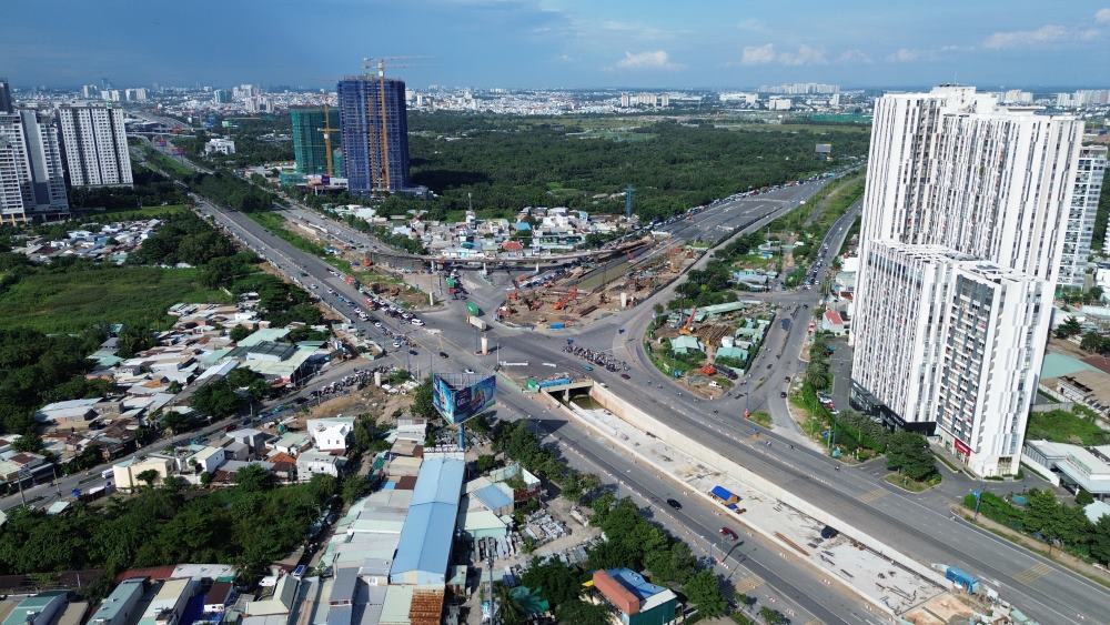 Thi công hầm chui