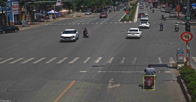 Nhiều người vừa bị phạt nguội lỗi không đội mũ bảo hiểm ở Bắc Ninh