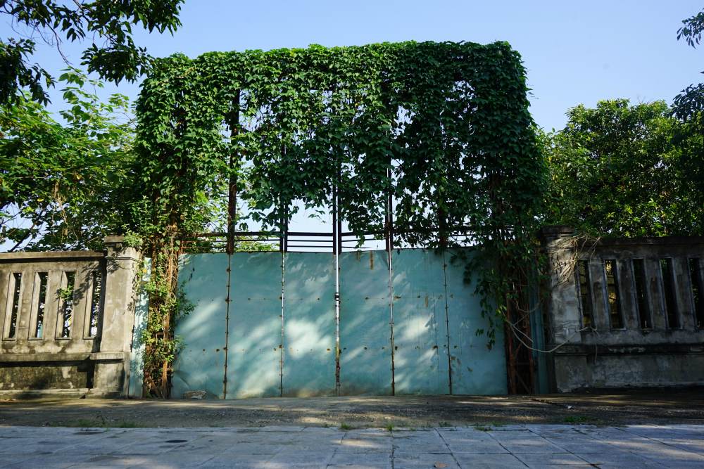 Khu vực lối vào dự án khách sạn cao cấp 5 sao, văn phòng làm việc, văn phòng cho thuê ...của Công ty Cổ phần Xi măng Công Thanh. Ảnh: Quách Du