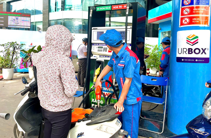 Giá xăng dầu trong nước hôm nay ngày 18/11/2025. P.C