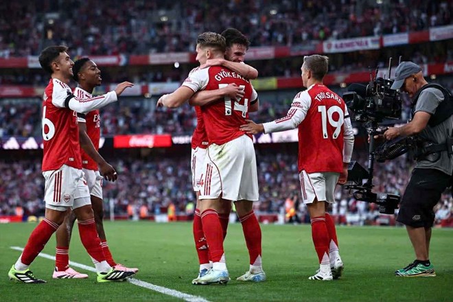 Arsenal không được ngủ quên trên chiến thắng