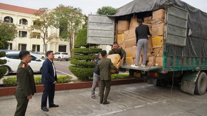 Mỹ phẩm giả trên mạng xã hội và đường dây thu lợi hàng tỉ đồng