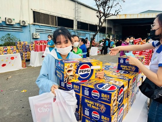 Công nhân PI Vina Danang phấn khởi đón Tết