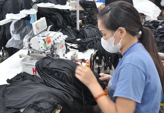 Người lao động trong doanh nghiệp đi làm lại sau Tết vào ngày nào?