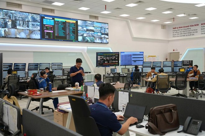 Người lao động đón xuân ấm áp khi làm việc xuyên Tết