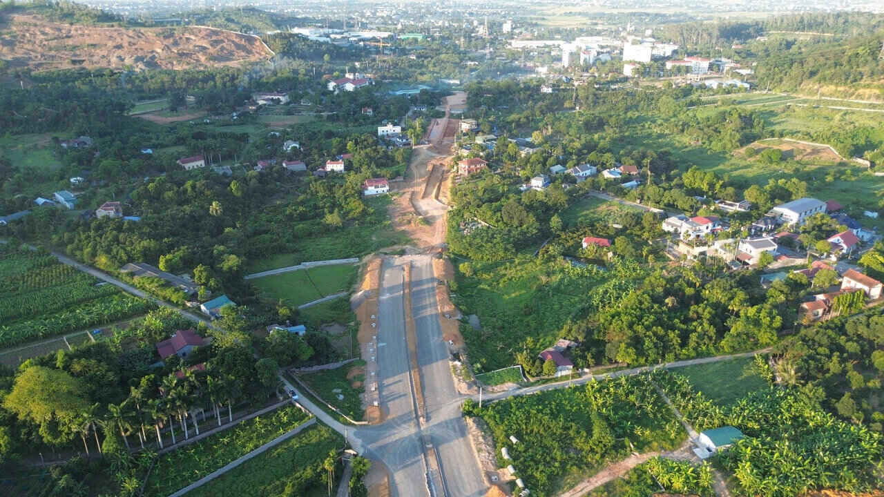 Dự án mới giải phóng mặt bằng được 48%. Ảnh: Minh Chuyên