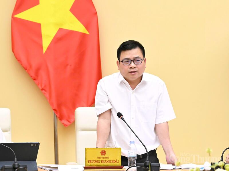 Thứ trưởng Bộ Công Thương Trương Thanh Hoài phát biểu tại hội nghị - Ảnh: Cấn Dũng