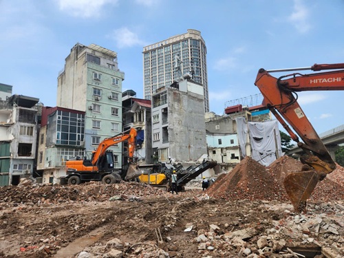Hà Nội tìm cách tái chế hàng triệu tấn phế thải xây dựng. Ảnh: Minh Hạnh