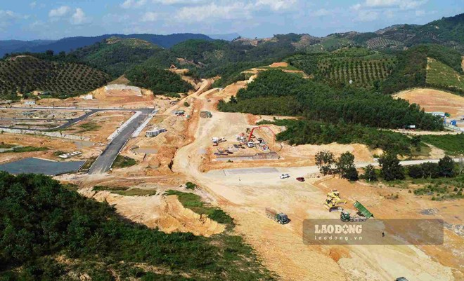 Quyết tâm hoàn thành giải phóng mặt bằng 3 dự án cao tốc ở Lâm Đồng trong tháng 8