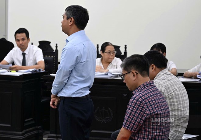 Cựu Hiệu trưởng ăn chặn tiền sinh viên phục vụ dịp A80 bị tuyên phạt 3 năm tù