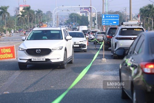 Hà Nội đẩy nhanh thi công trạm cân, giảm ùn tắc cầu Thăng Long