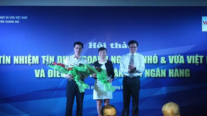 Tín Nhiệm Tín Dụng Doanh Nghiệp Nhỏ và Vừa Việt Nam và Điều Kiện Tiếp Cận Vốn Ngân Hàng