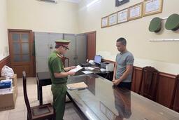 Hàng trăm nghìn hộp Siro ăn ngon do TikToker nổi tiếng ở Ninh Bình bán là hàng giả