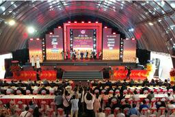 Có gì trong gian hàng nội thất chuẩn 5 sao của UUVIET SOLUTIONS tại VIETBUILD 2025?