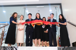 Shinhan Finance tung nhiều ưu đãi nhân dịp khai trương Điểm giới thiệu dịch vụ Long An