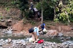 Gần 1.600 học sinh ở xã vùng cao Sơn La vẫn bị cô lập do sạt lở