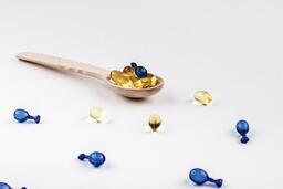 Nguy cơ khi uống quá nhiều vitamin liều cao