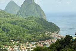 Biển đảo Caribbean đẹp ngất ngây qua ống kính của khách Việt