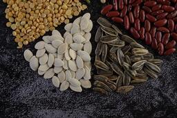 Hạt bí ngô và hướng dương, loại nào bổ sung nhiều protein và magiê hơn cho bữa sáng