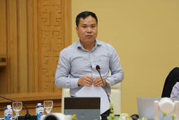 Tiếp tục tinh thần 'vừa chạy vừa xếp hàng' trong triển khai Nghị quyết 70