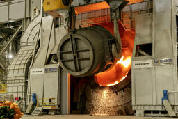 Quảng Ngãi: Hỗ trợ doanh nghiệp trước thách thức xuất, nhập khẩu