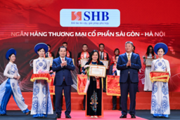 UBND TP. Hà Nội trao tặng Bằng khen cho SHB tại Lễ tôn vinh Doanh nhân, Doanh nghiệp Thăng Long 2025