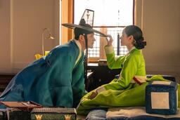 Son Ye Jin gặp khó khăn khi đóng phim cổ trang với Ji Chang Wook