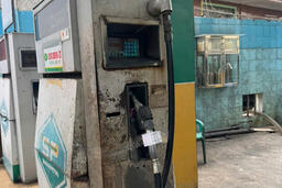 TP. Hồ Chí Minh: Công an triệt phá đường dây làm giả xăng RON A95