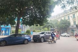 Vi phạm dừng, đỗ xe gây cản trở giao thông đường Đỗ Đình Thiện