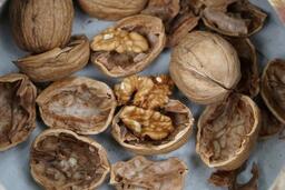 Các loại hạt tốt cho hệ tiêu hóa và ngăn ngừa táo bón