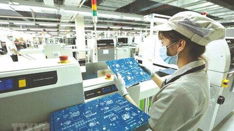 Ngân sách còn nhiều dư địa để hỗ trợ nền kinh tế