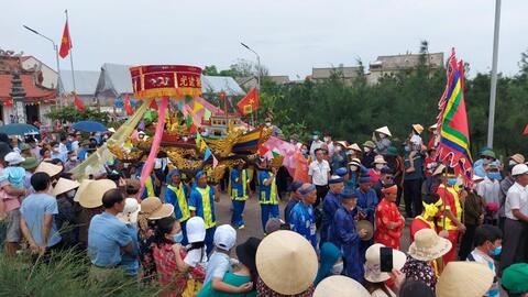 Trao bằng chứng nhận Di sản văn hóa phi vật thể quốc gia cho lễ hội cầu ngư Nhượng Bạn