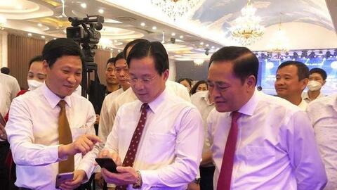 Triển khai nền tảng “Công dân số xứ Lạng” và phát triển tài khoản thanh toán điện tử