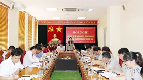 Cục Thi hành án dân sự Vĩnh Phúc đối thoại với các ngân hàng và tổ chức tín dụng
