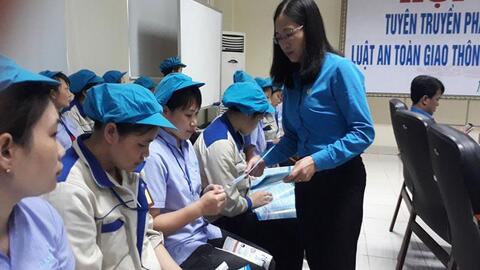 Nam Định: Tổ chức tư vấn pháp luật lưu động cho công nhân năm 2022