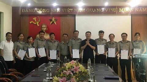 Hải Dương: Trao quyết định bổ nhiệm Chấp hành viên trung cấp, Thẩm tra viên chính