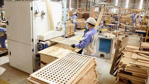 Hoàn thuế VAT kéo dài, doanh nghiệp gỗ gặp khó