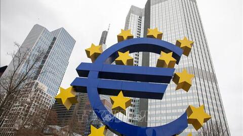 ECB tăng lãi suất lần thứ 9 liên tiếp