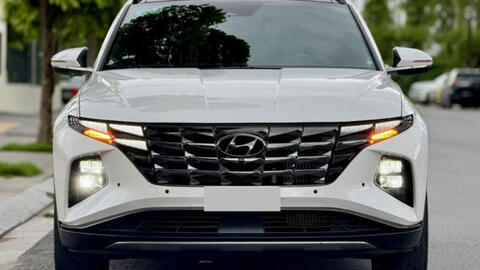 Hyundai Tucson 1.6 Turbo rao bán với giá khó tin sau 2 năm lăn bánh
