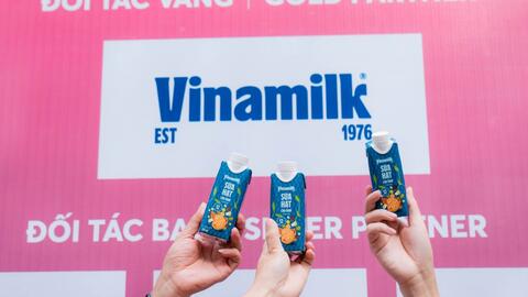 Vinamilk tài trợ “132 kg đạm*” cho 11.000 runner VnExpress Marathon Hà Nội