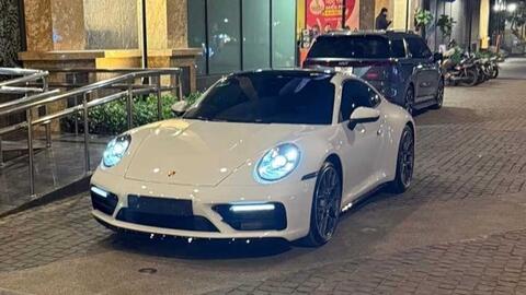 Doanh nhân Hà Nội bán lại Porsche 911 đời 2020