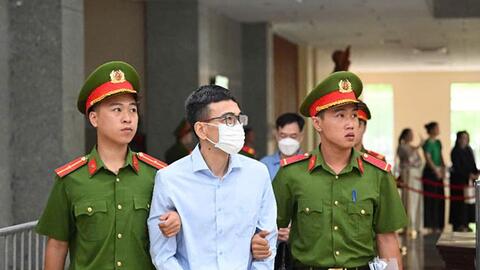 Hai cựu lãnh đạo HoSE được giảm án dù không kháng cáo