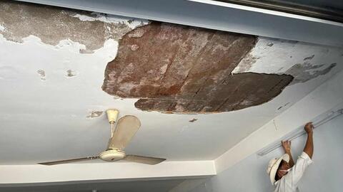 Cư dân chung cư ở Khánh Hòa kiến nghị xử lý tình trạng thấm dột kéo dài