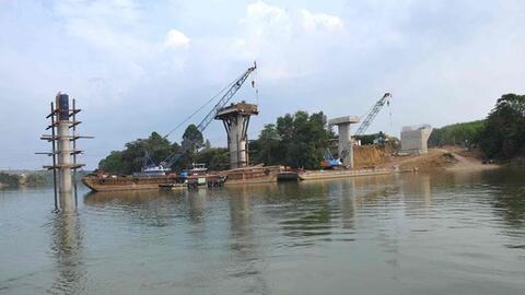 Thông xe kỹ thuật cầu Hiếu Liêm bắc qua sông Đồng Nai dịp 30.4