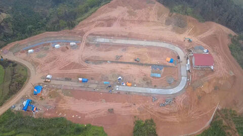 Rời vùng sạt lở, người dân vùng biên dựng nhà trên khu đất mới