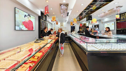 Giá vàng hôm nay (23/3): Kịch bản nào cho tuần mới?