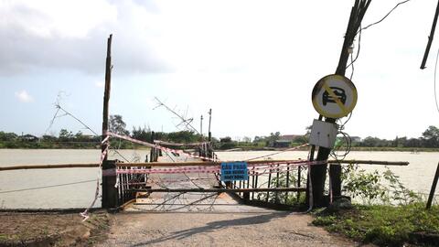 Cầu phao Triệu Độ chưa rõ ngày hoạt động vì tranh cãi “bè hay cầu”