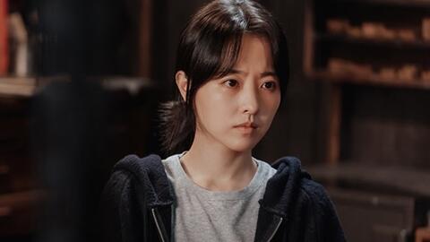 Park Bo Young trở lại với vai diễn u tối