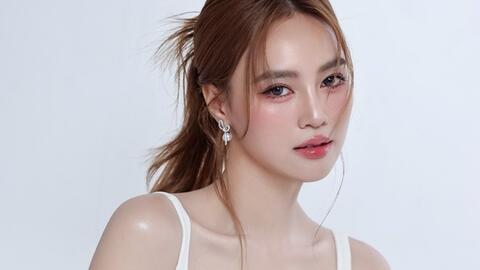 Ninh Dương Lan Ngọc và thời trang hè trẻ trung, gợi cảm